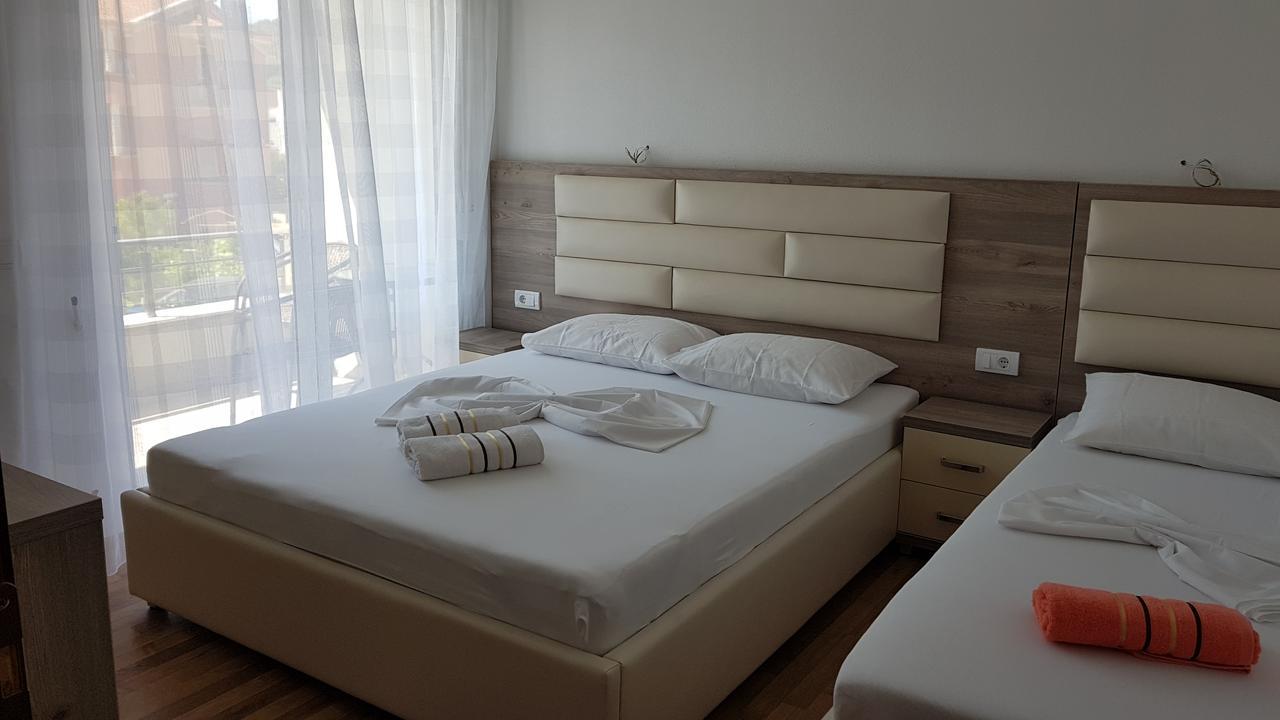 Apartments Jm Ulcinj Bagian luar foto